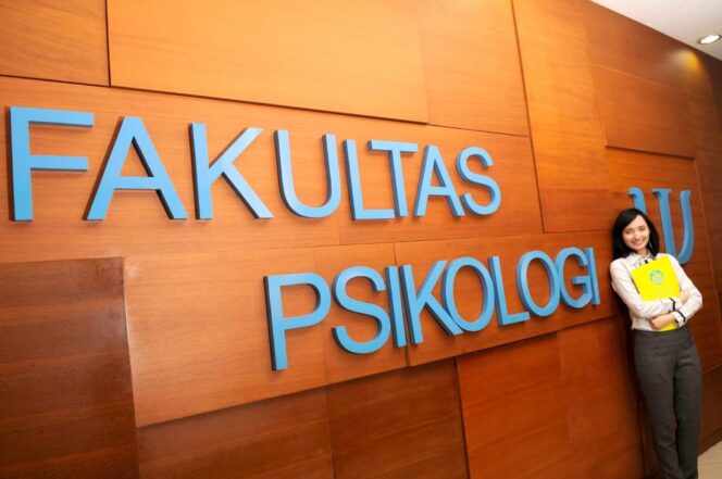 
 Psikolog Klinis Anak yang juga merupakan Dosen Fakultas Psikologi Universitas Indonesia (FPsi UI), Efriyani Djuwita, S.Psi., M.Si., Psikolog. 